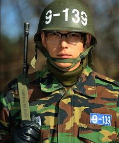 娱乐吃瓜酱当兵,揭秘当兵背后的故事与挑战  第1张